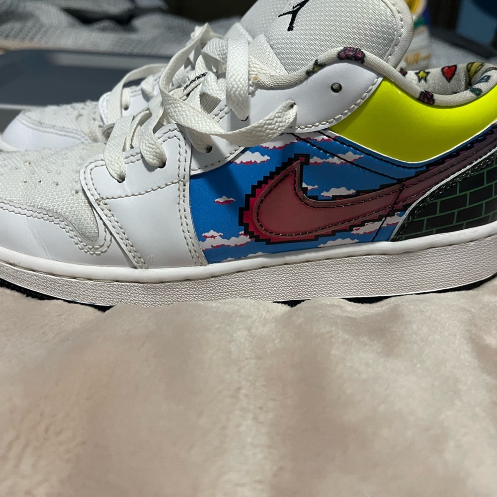 Nike White and Blue Athletic Sneakers